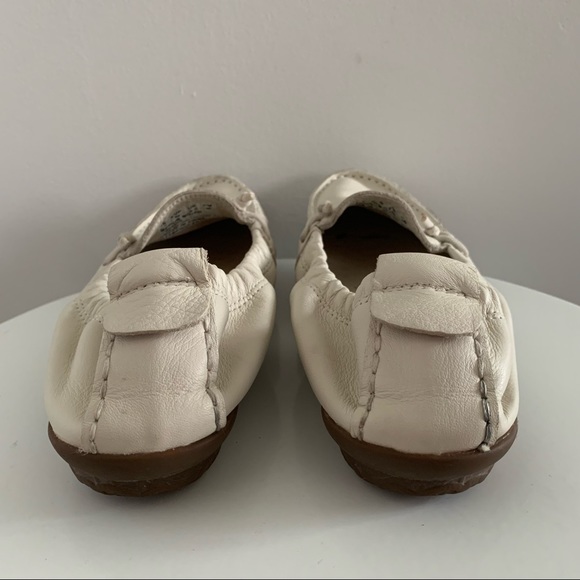 Hush Puppies - Ivory Leather Stretch Loafers - Size 8.5M - Picture 5 of 12
